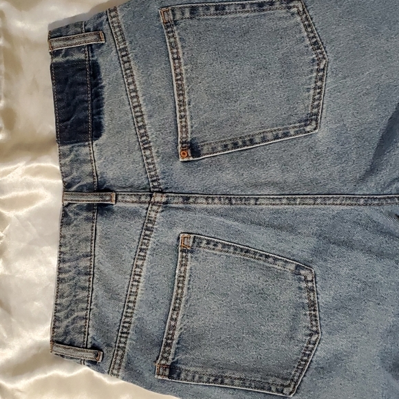 H&M high waisted straight jeans - Picture 2 of 13